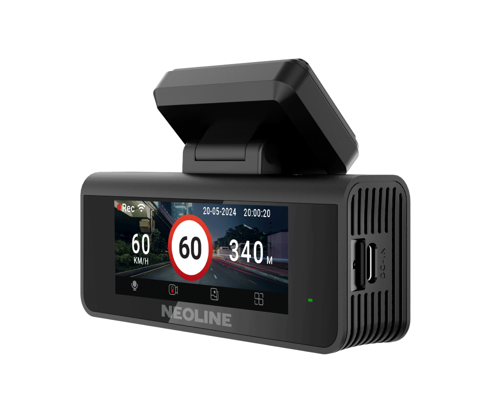 Neoline Argus 4K podczas jazdy