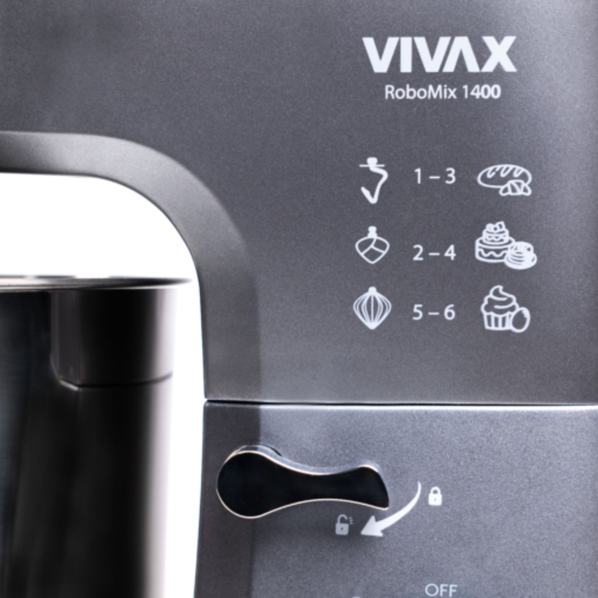 Robot kuchenny Vivax z uniesioną głowicą
